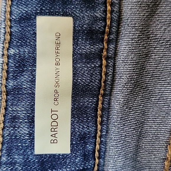 Kut from the Kloth Distressed BARDOT Crop Skinny Boyfriend Jeans Size 4 EUC - Picture 6 of 16